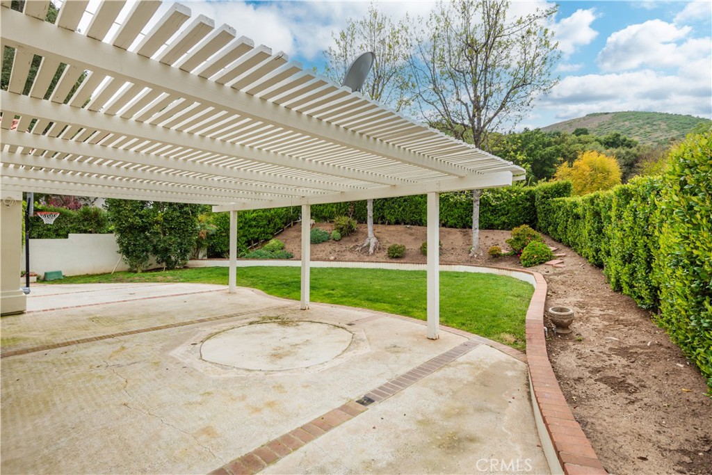 729 Maywood Court