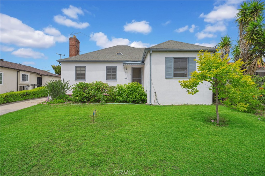 2121 Westminster Ave