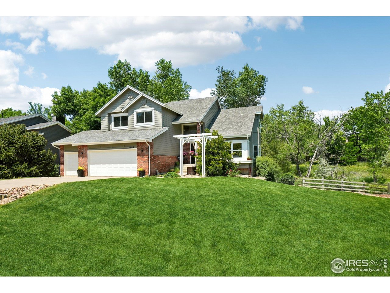 7999 Centrebridge Dr