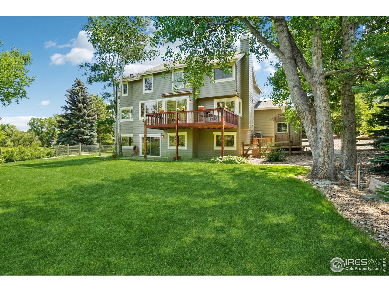 7999 Centrebridge Dr