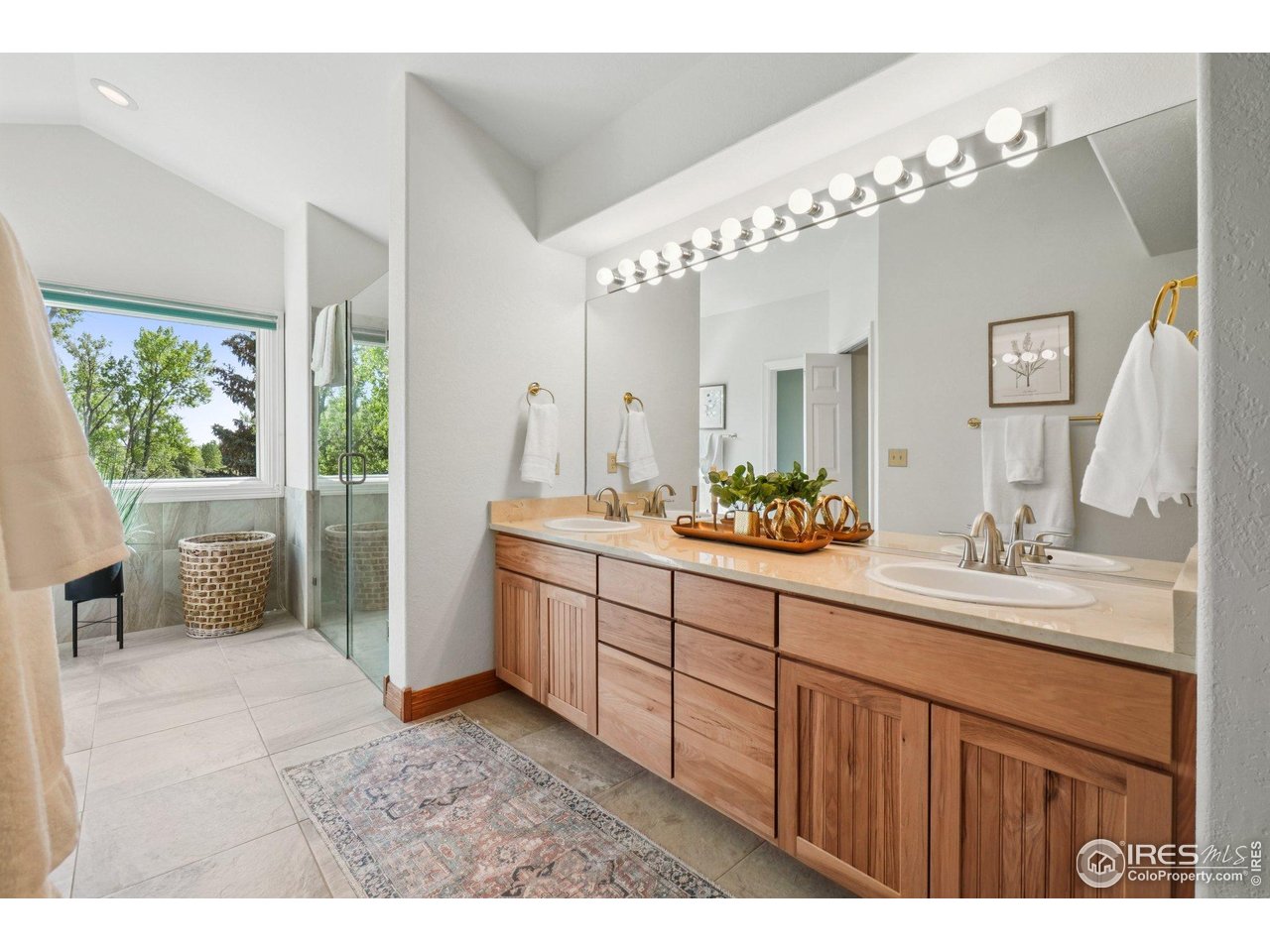 7999 Centrebridge Dr