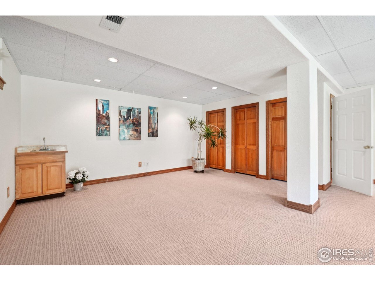 7999 Centrebridge Dr