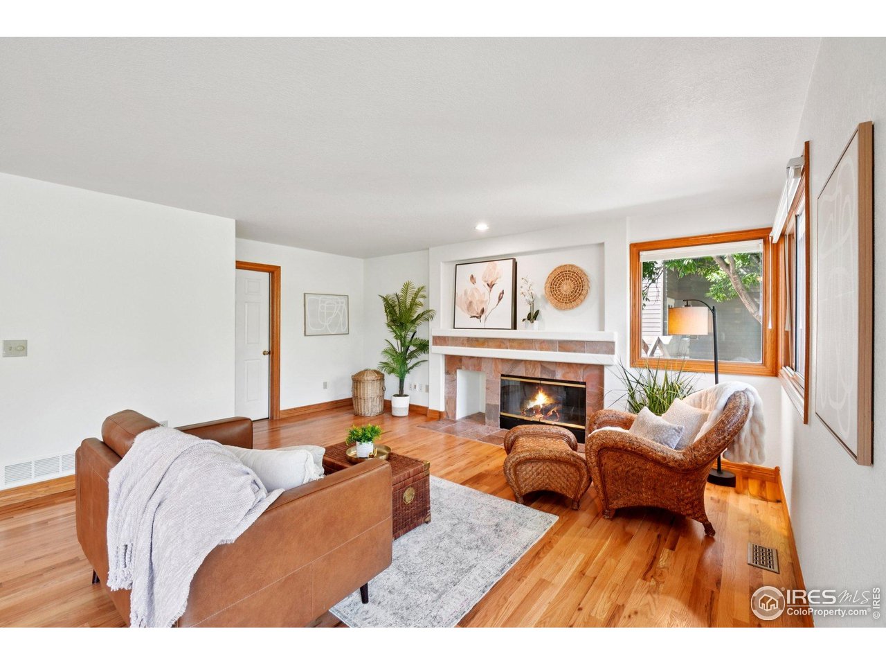 7999 Centrebridge Dr