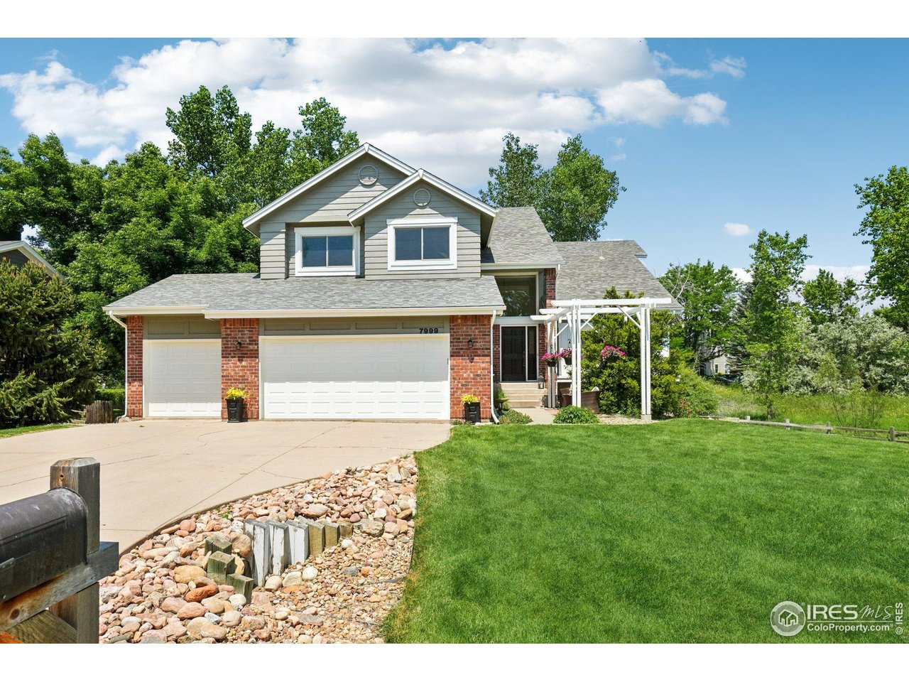 7999 Centrebridge Dr