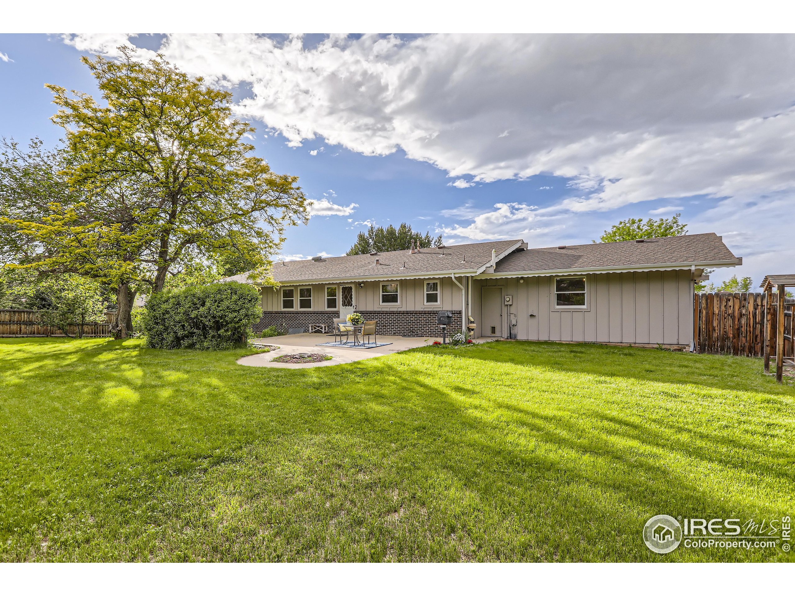 8942 Comanche Rd