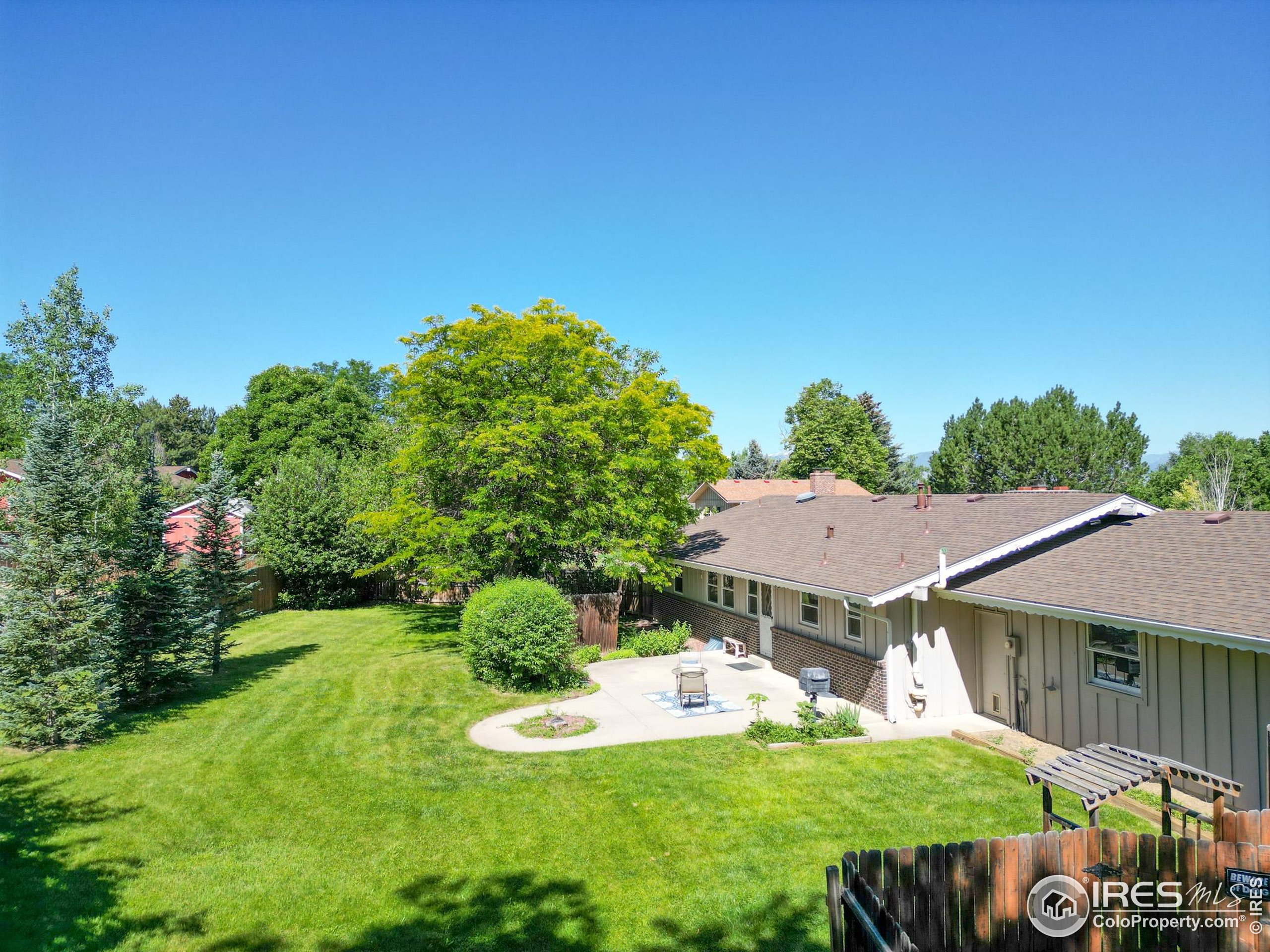 8942 Comanche Rd