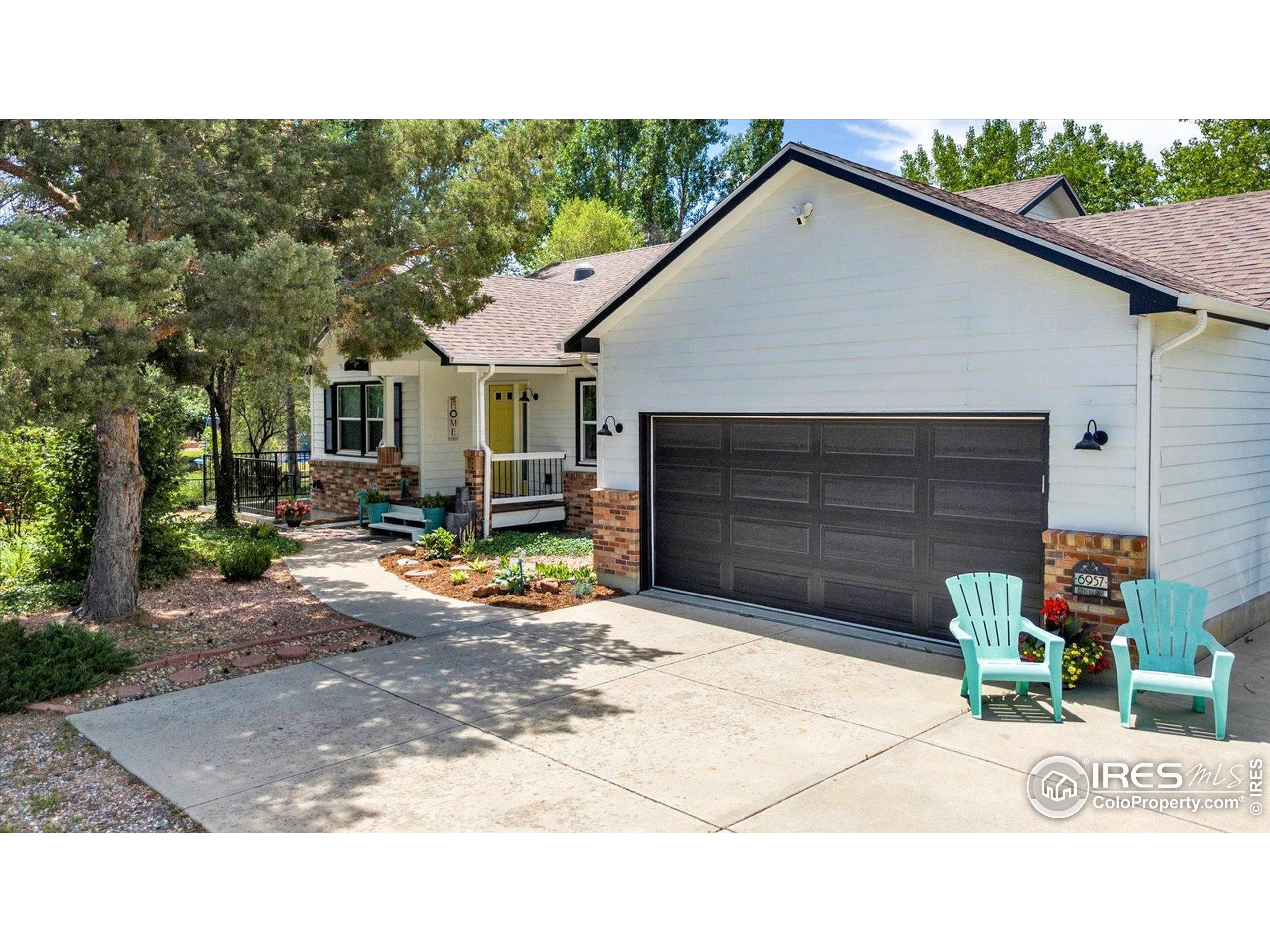 6957 Peppertree Dr