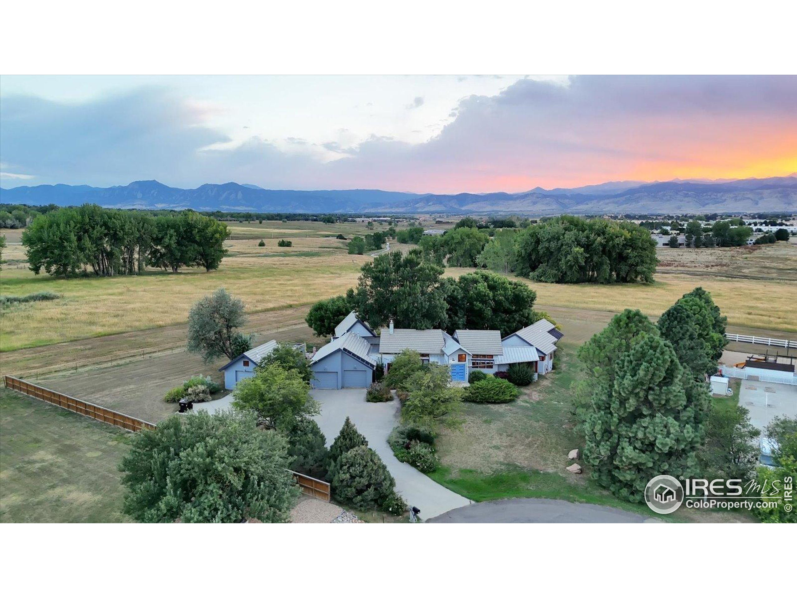 6423 Monarch Park Ct