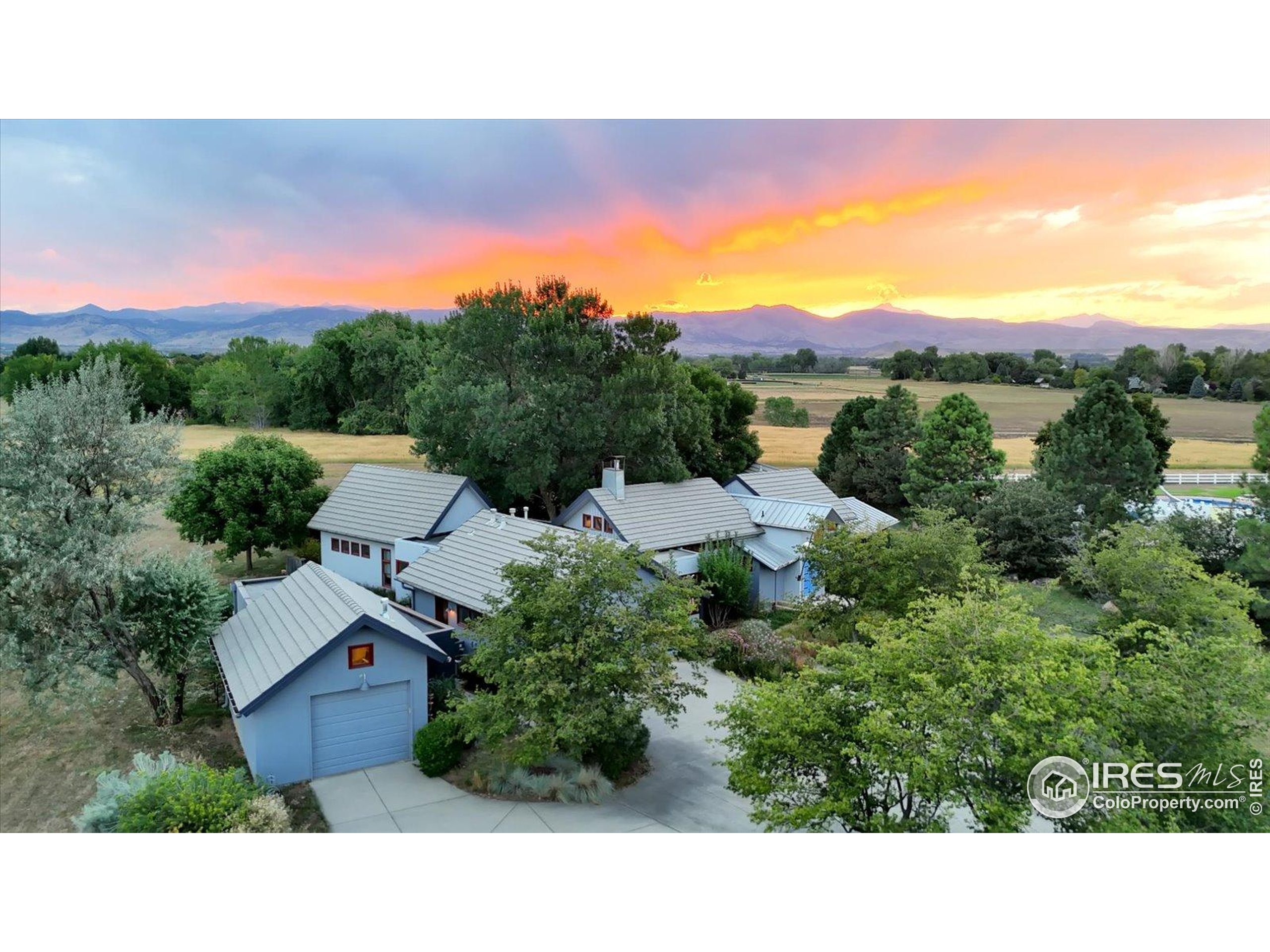 6423 Monarch Park Ct