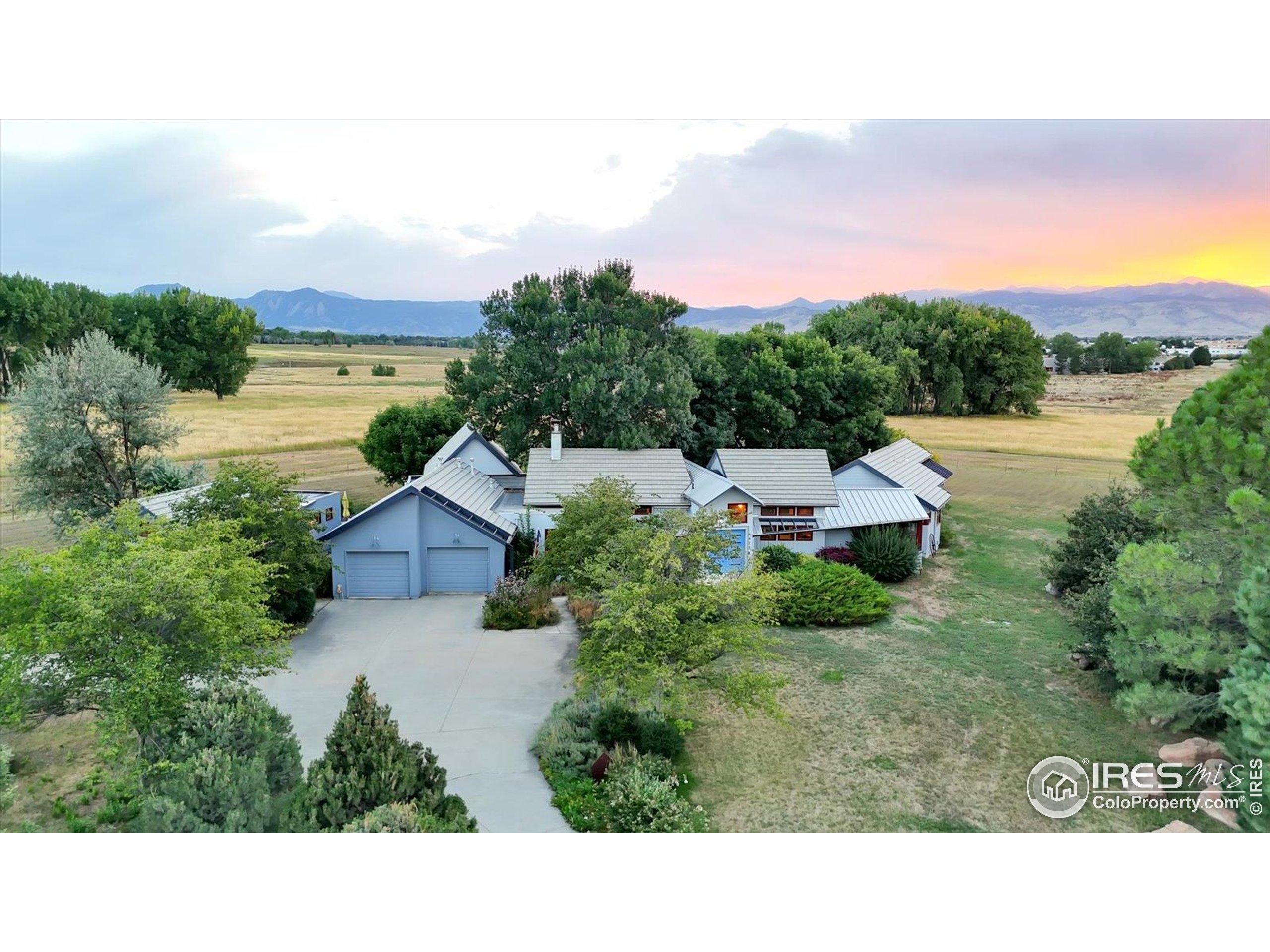 6423 Monarch Park Ct
