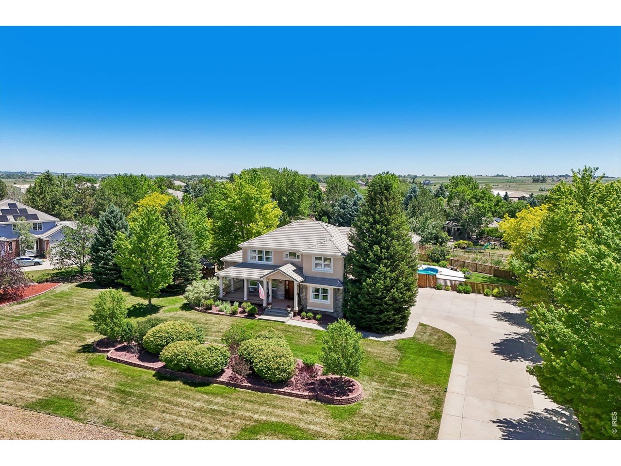 7688 Crestview Dr