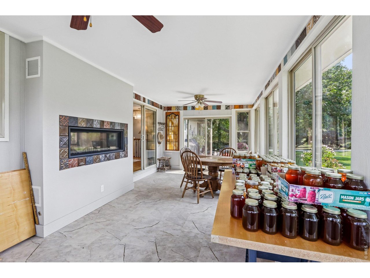7922 Meadowlake Rd