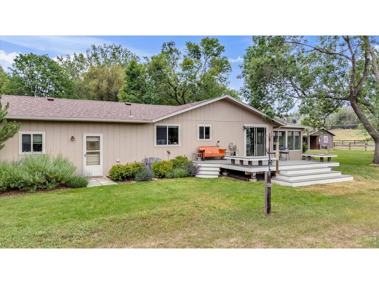 7922 Meadowlake Rd