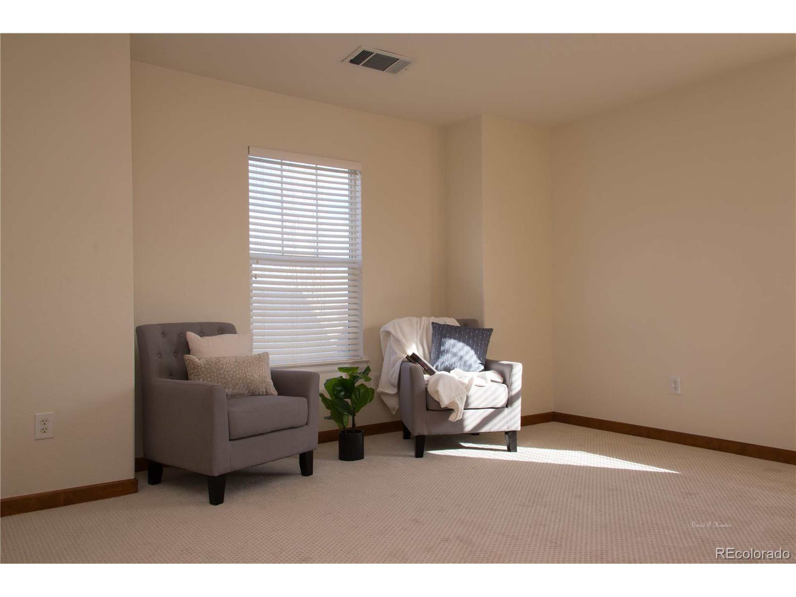 4315 Bella Vista Dr