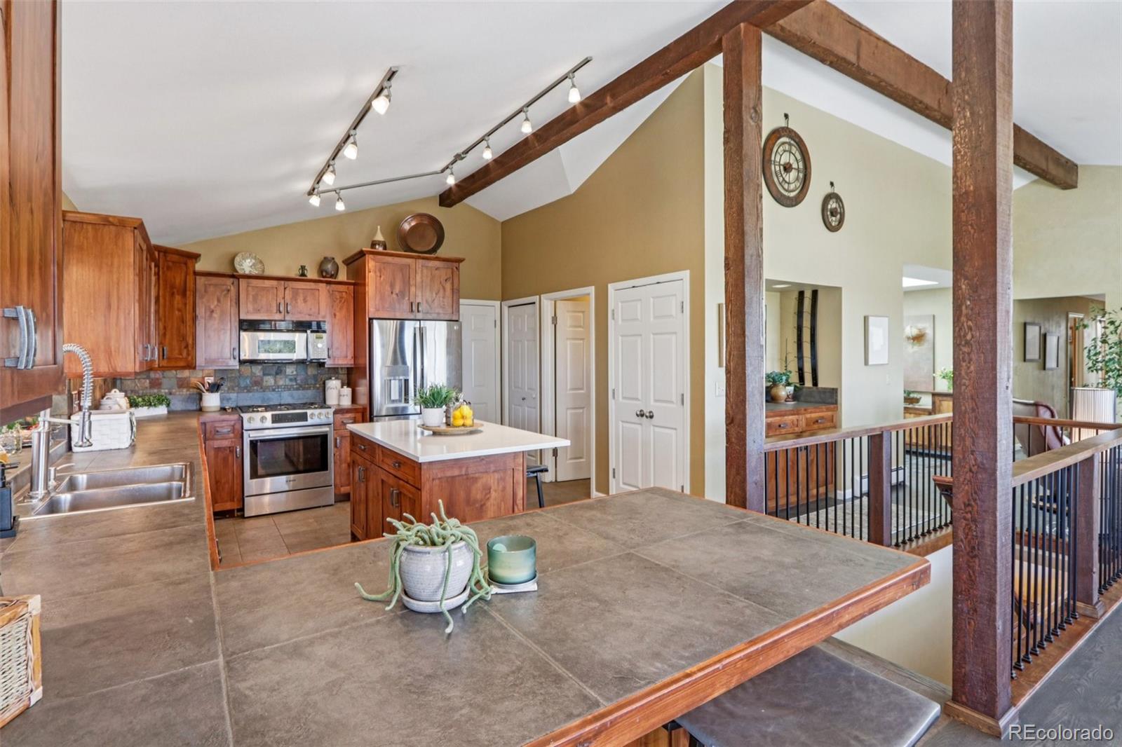 6640 Paiute Court