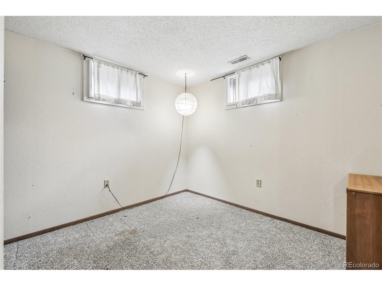 7687 Matai Ct