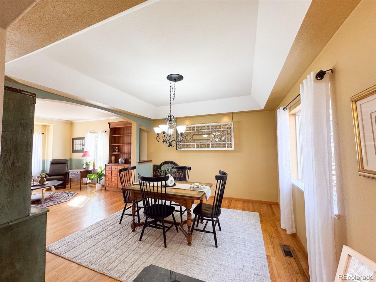 7909 Fairfax Ct