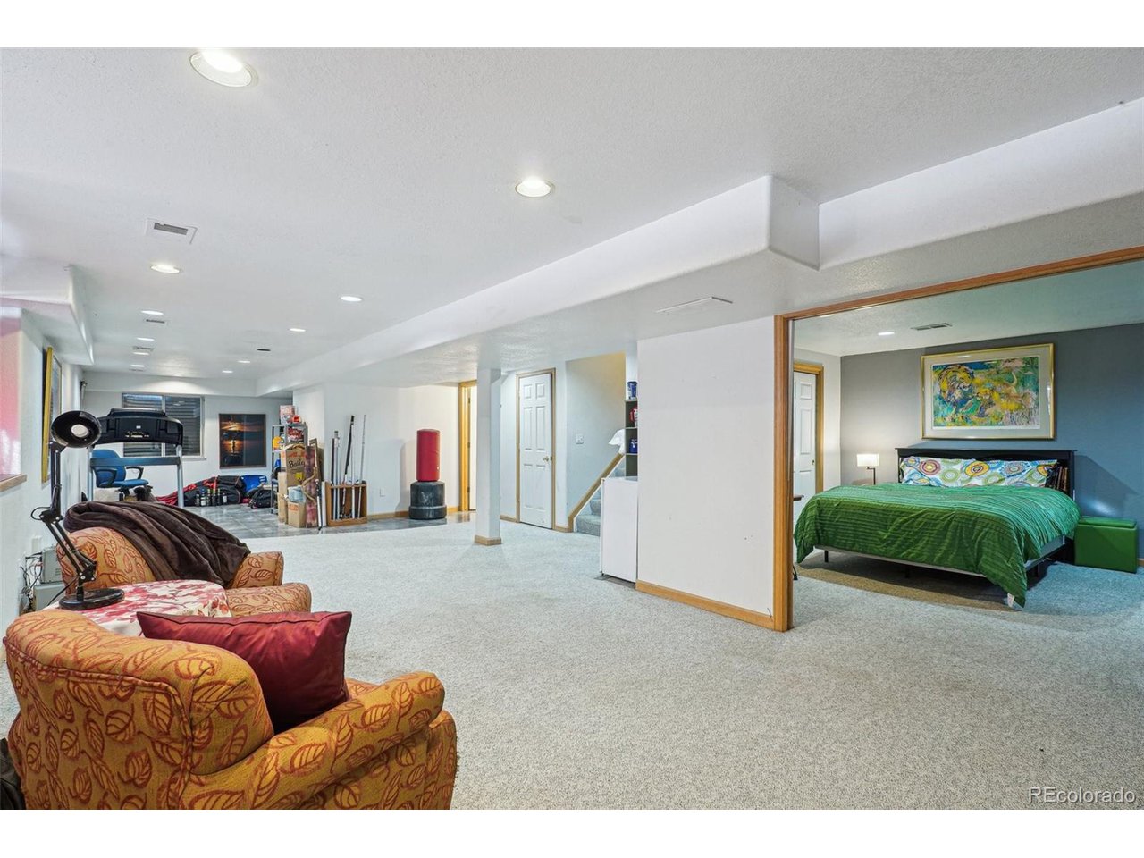 7909 Fairfax Ct