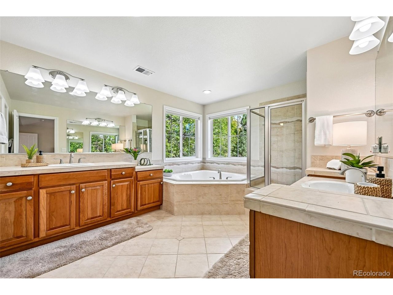 1189 Hawk Ridge Rd