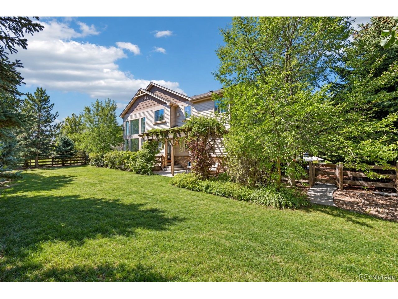 1189 Hawk Ridge Rd