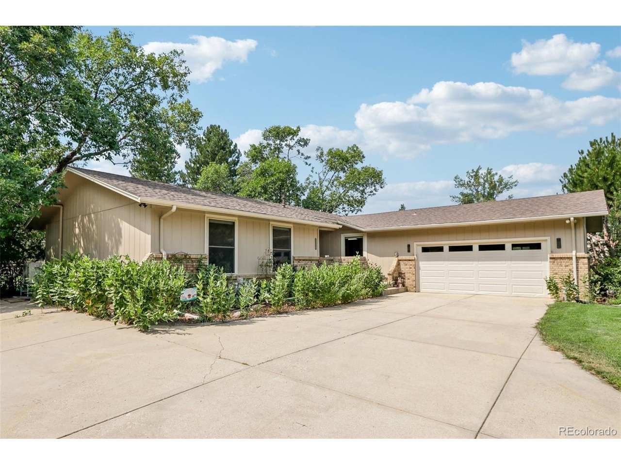7922 Meadowlake Rd