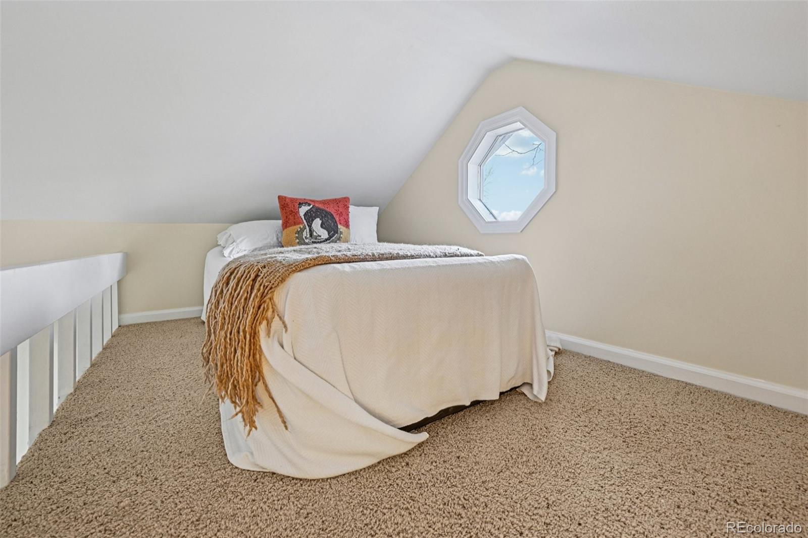 8079 Meadowdale Square