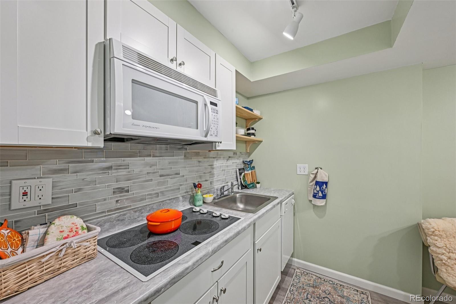 8079 Meadowdale Square