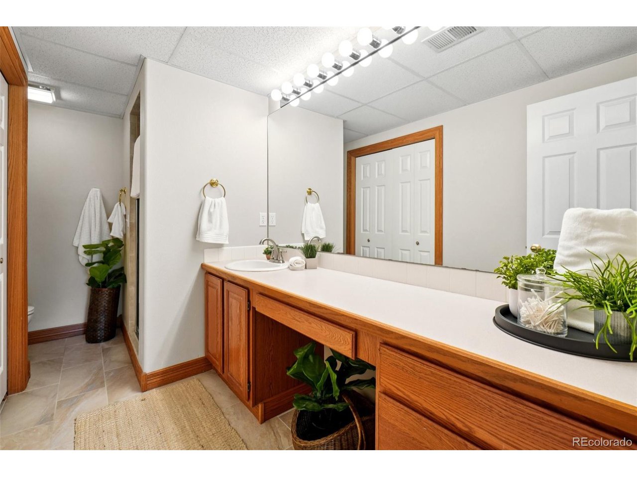 7999 Centrebridge Dr