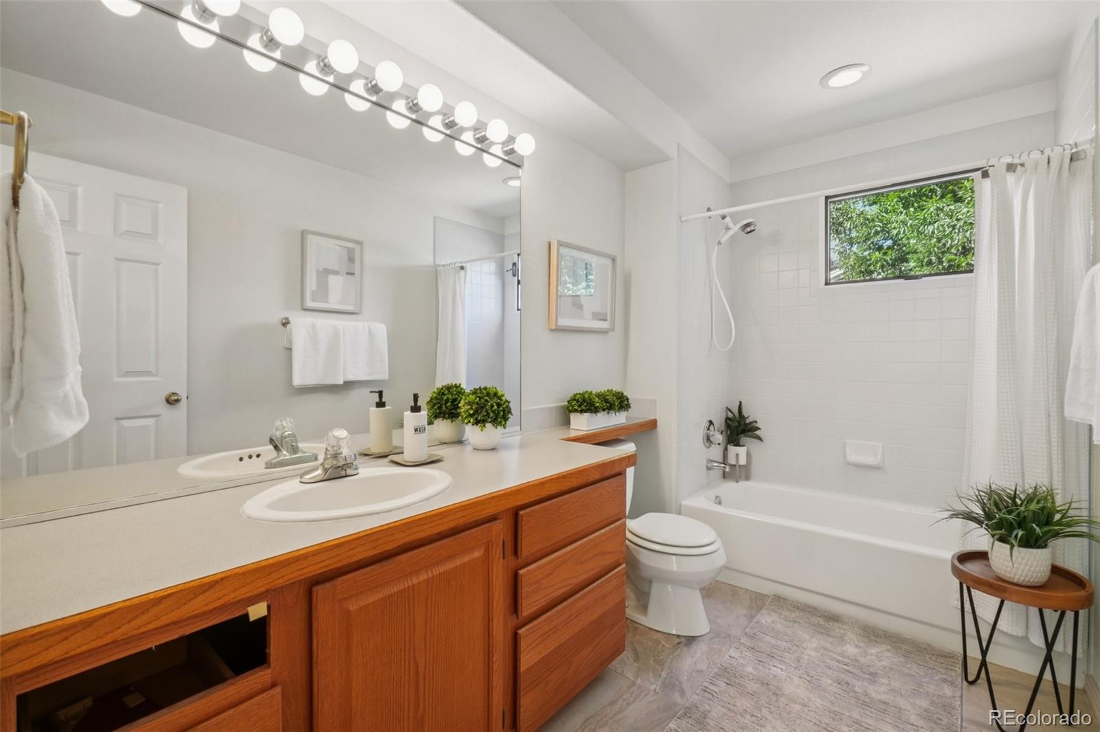 7999 Centrebridge Drive