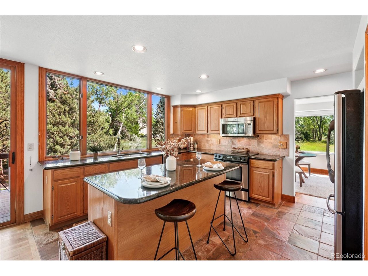 7999 Centrebridge Dr