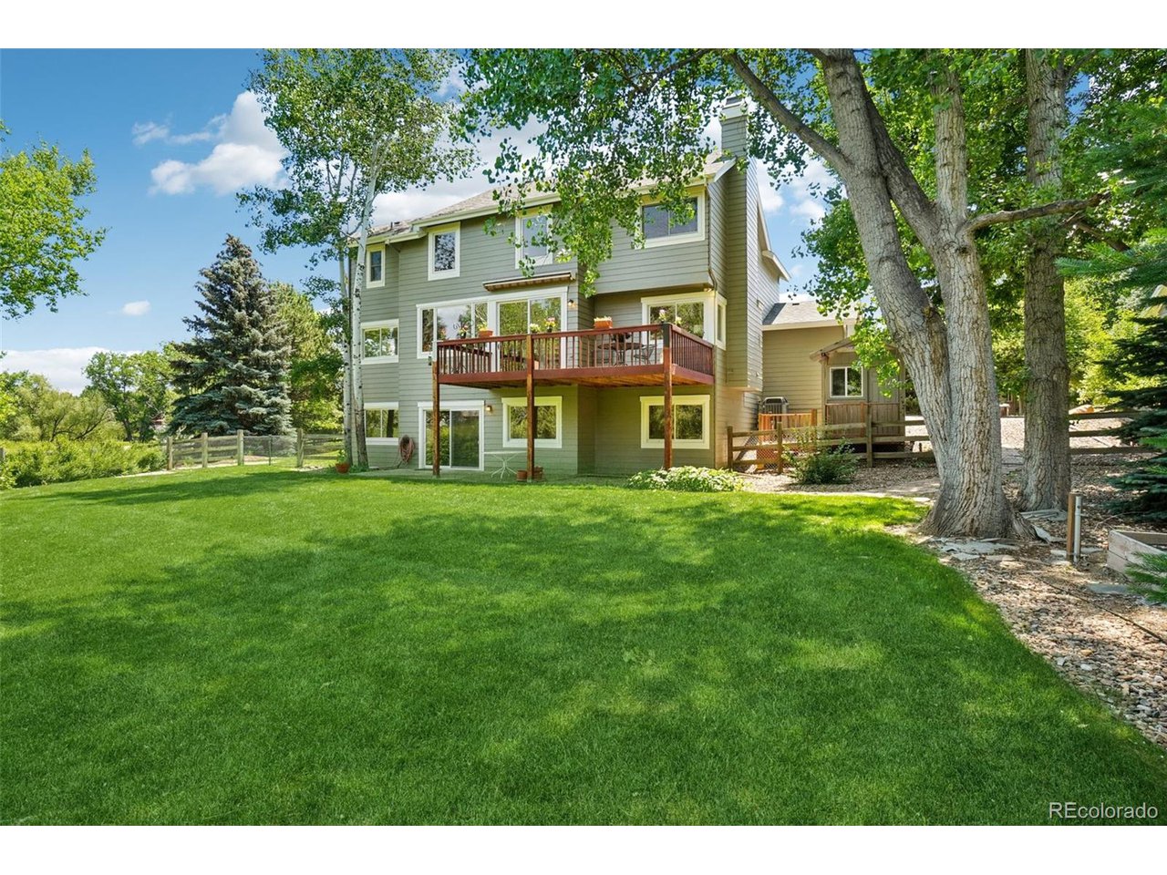 7999 Centrebridge Dr