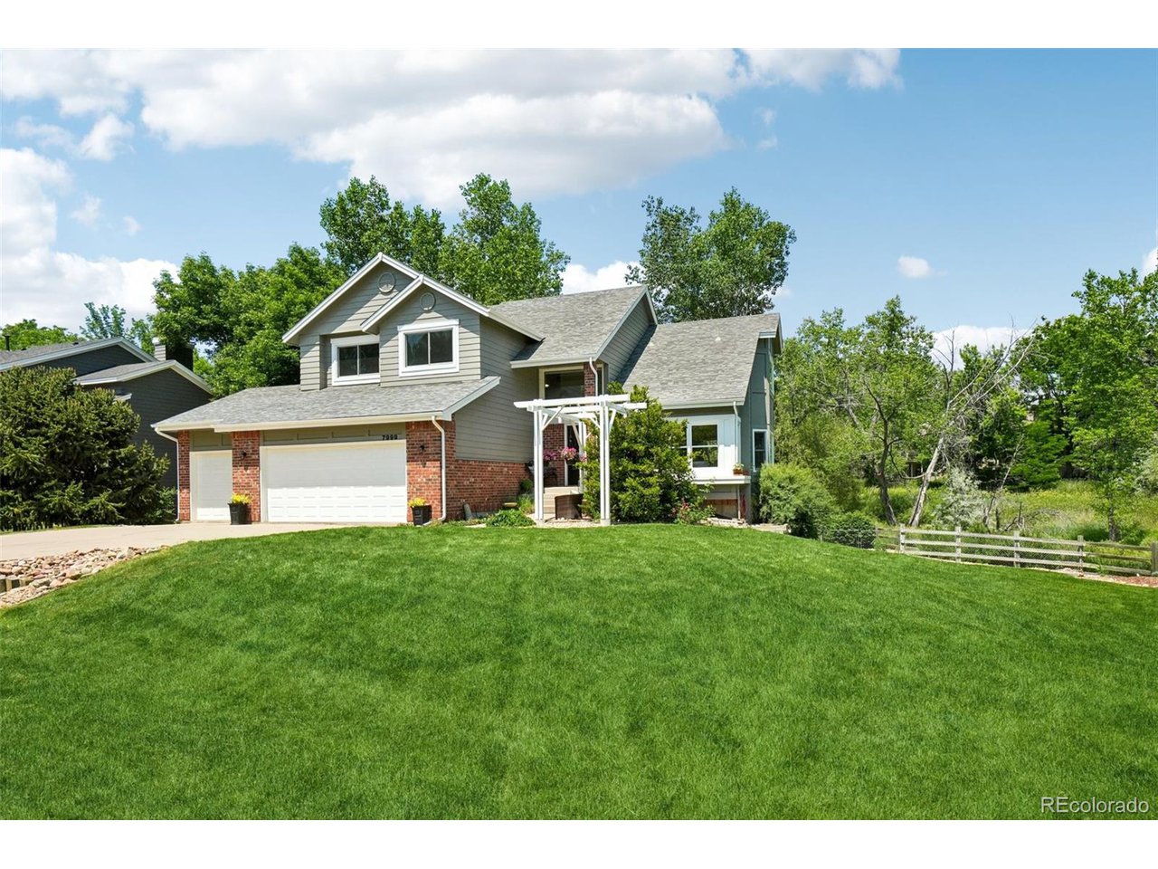 7999 Centrebridge Dr