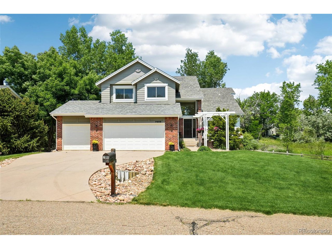 7999 Centrebridge Dr