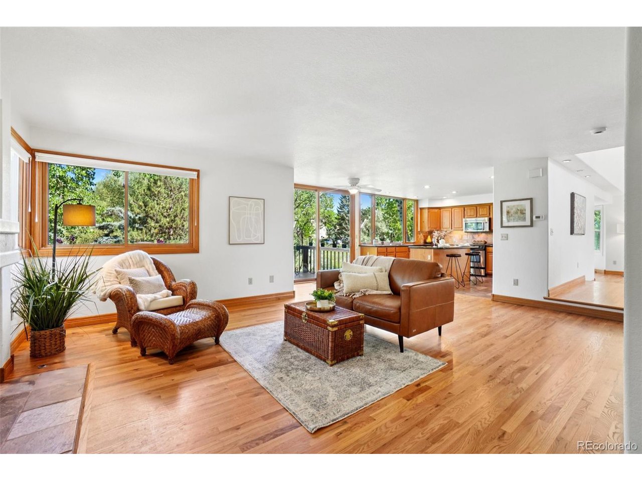 7999 Centrebridge Dr