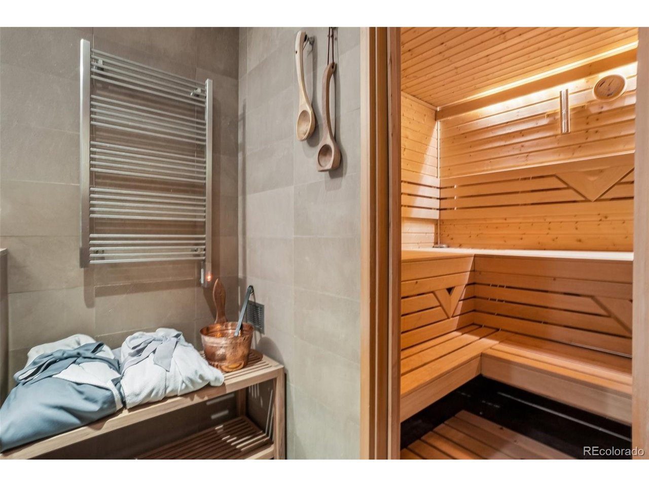 8408 Brittany Pl