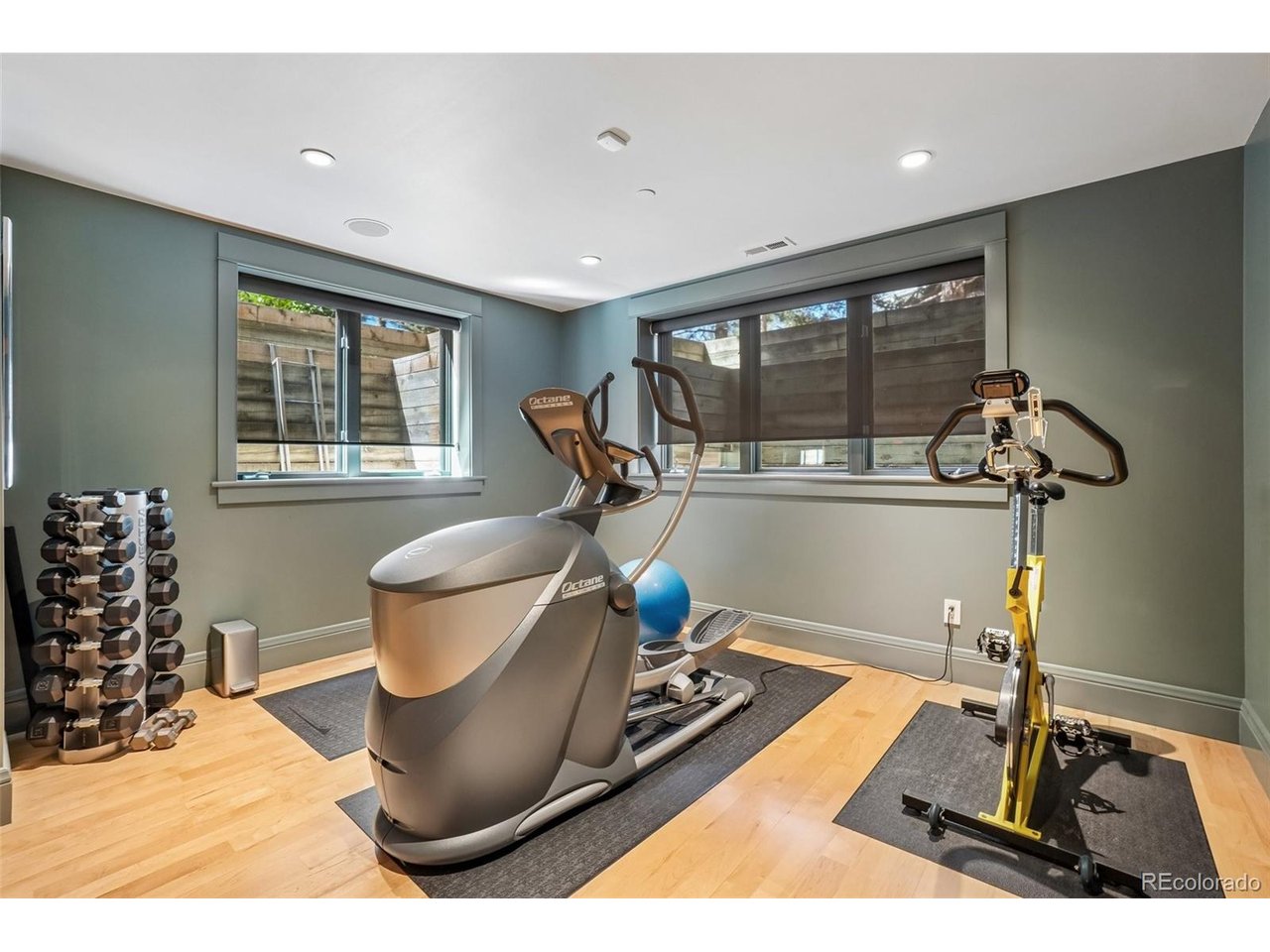 8408 Brittany Pl