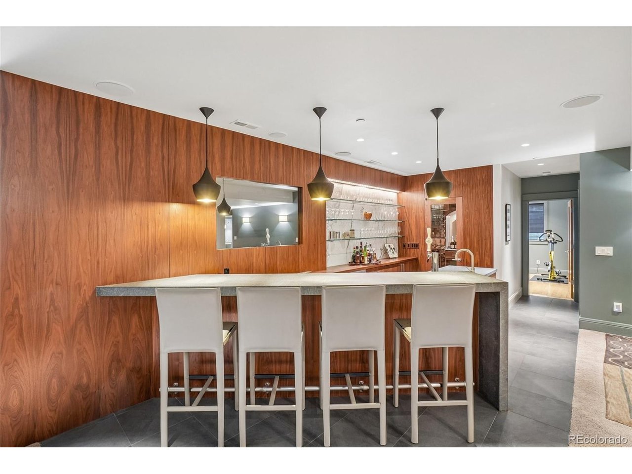 8408 Brittany Pl