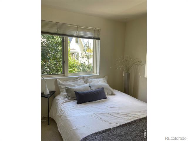 620 W Pearl Unit: B