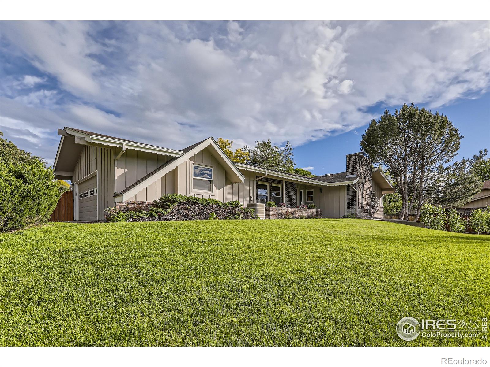 8942 Comanche Road