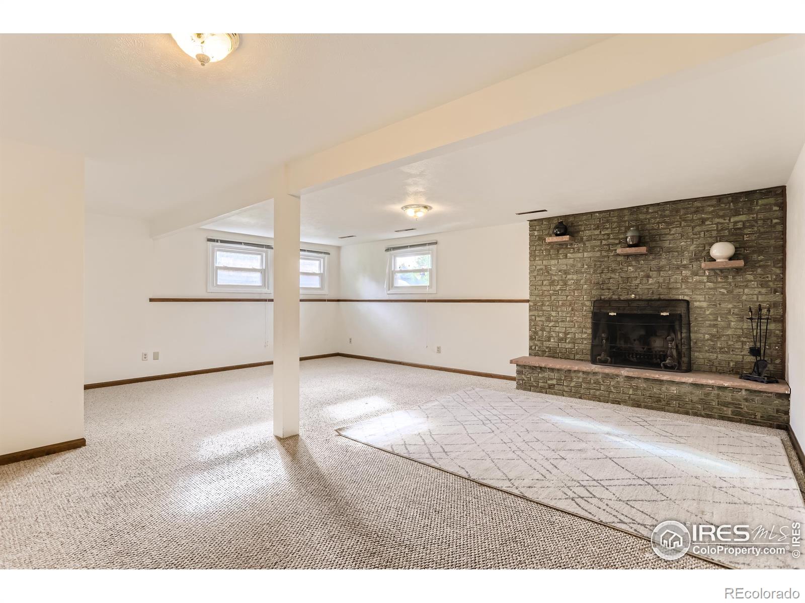 8942 Comanche Road