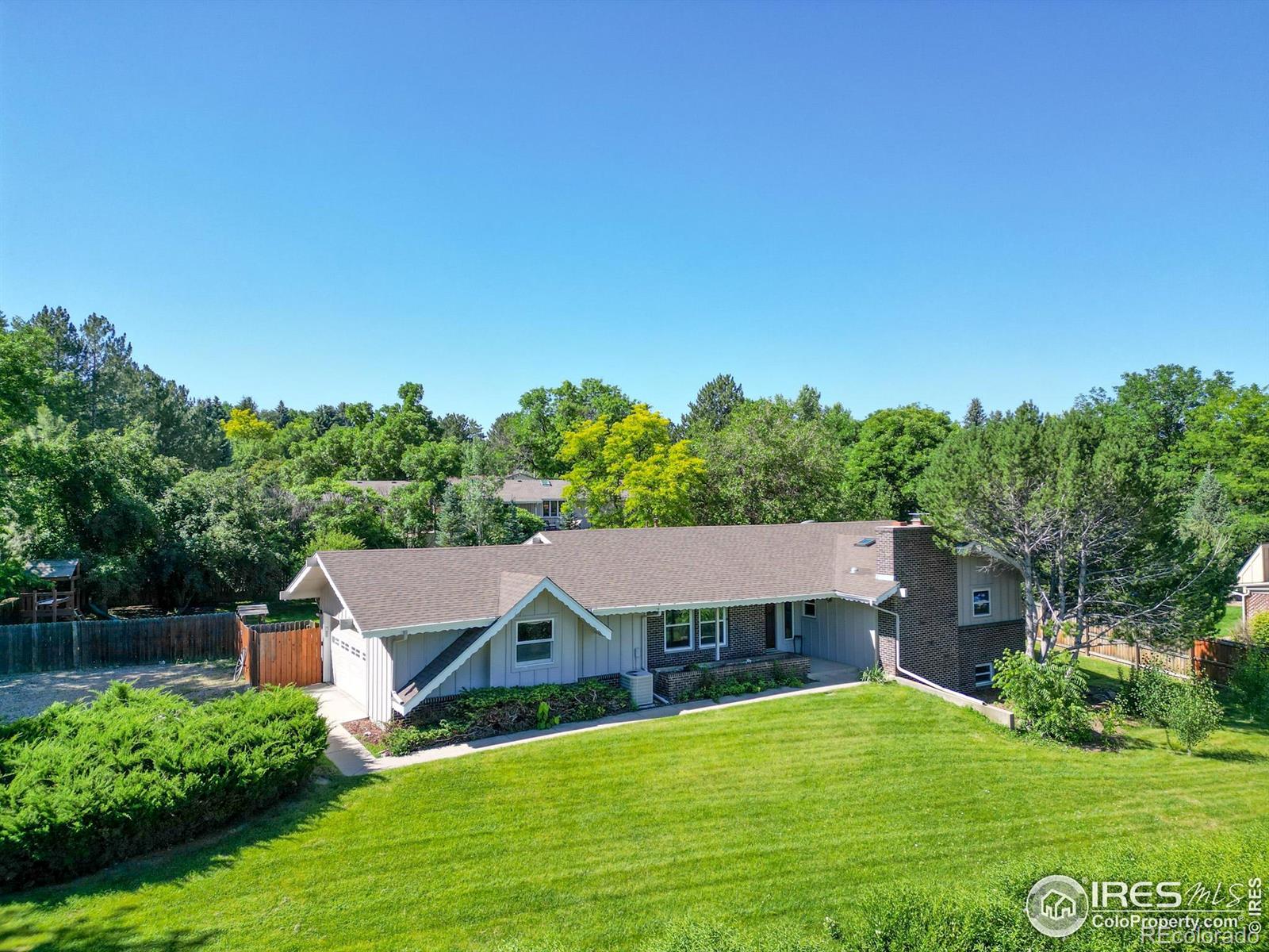 8942 Comanche Road