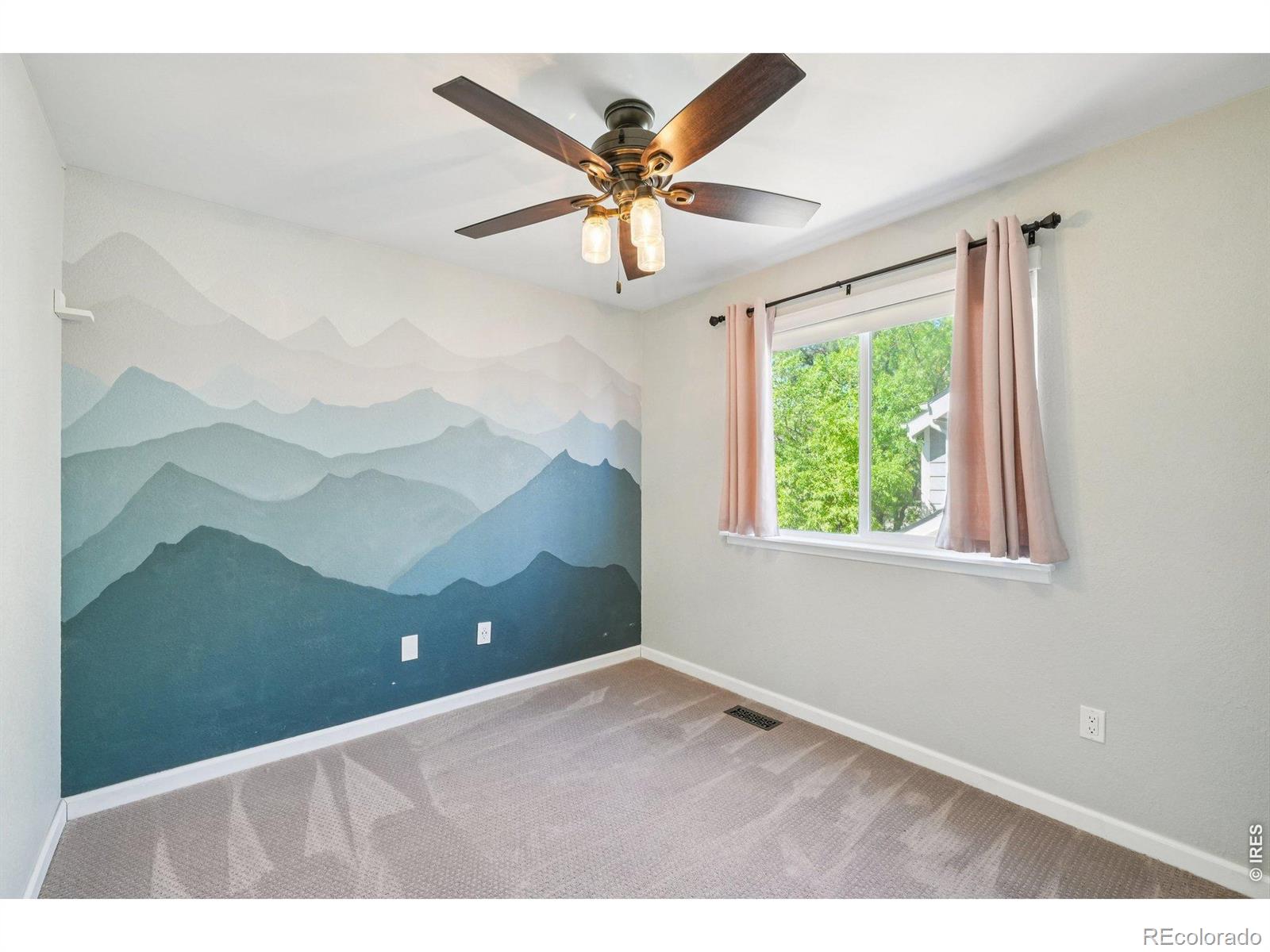 8064 Meadowdale Square