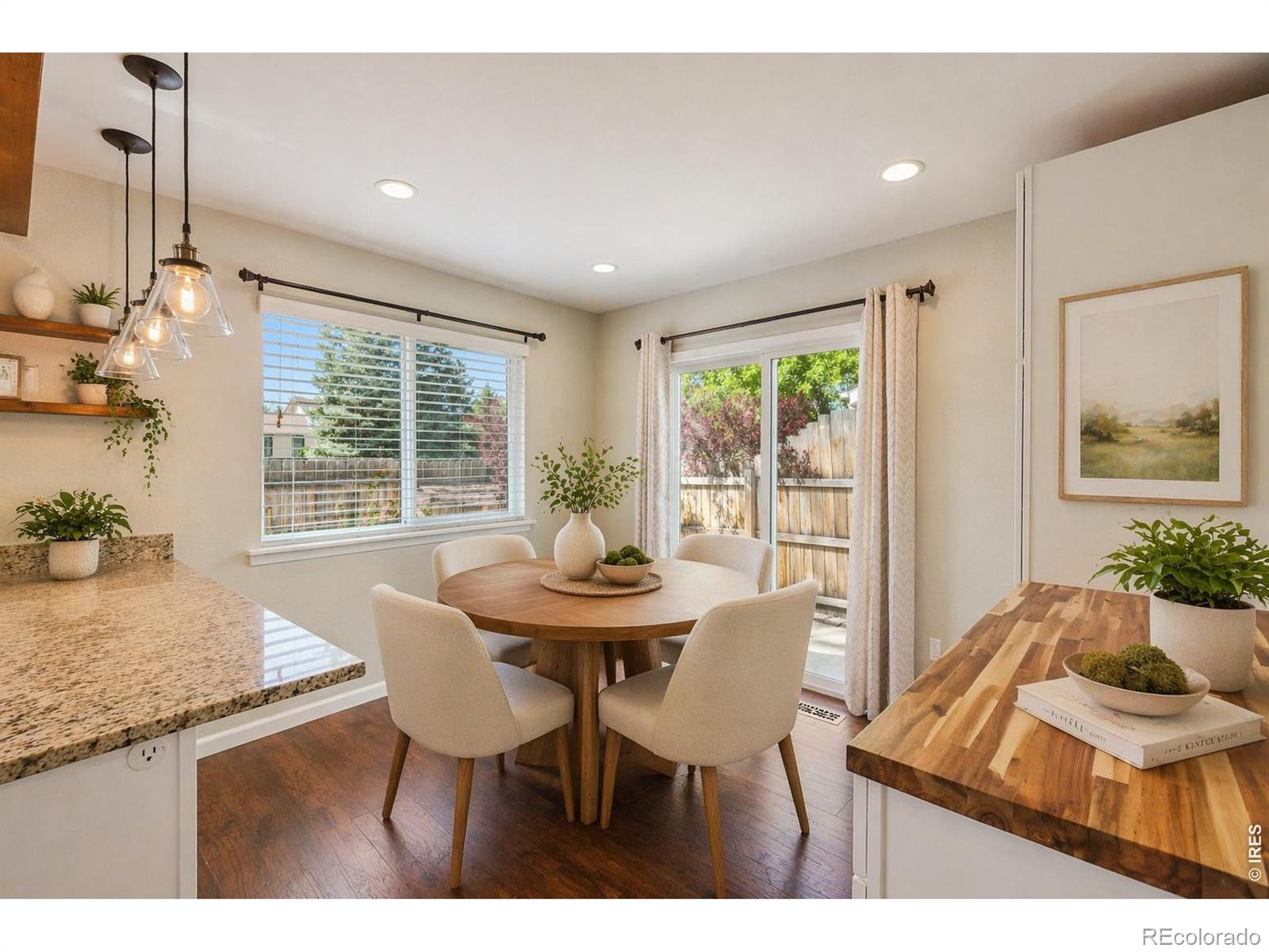 8064 Meadowdale Square