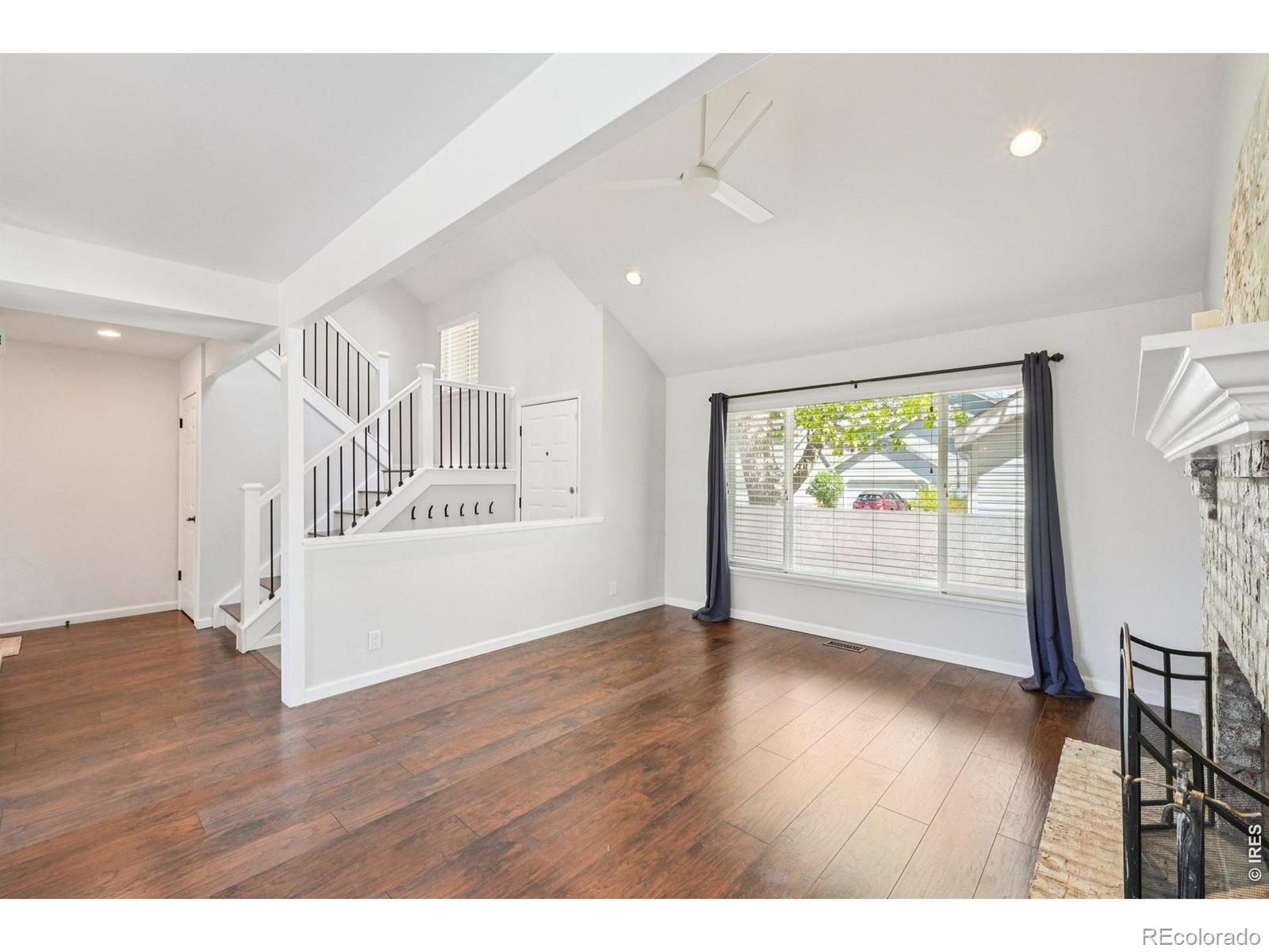 8064 Meadowdale Square