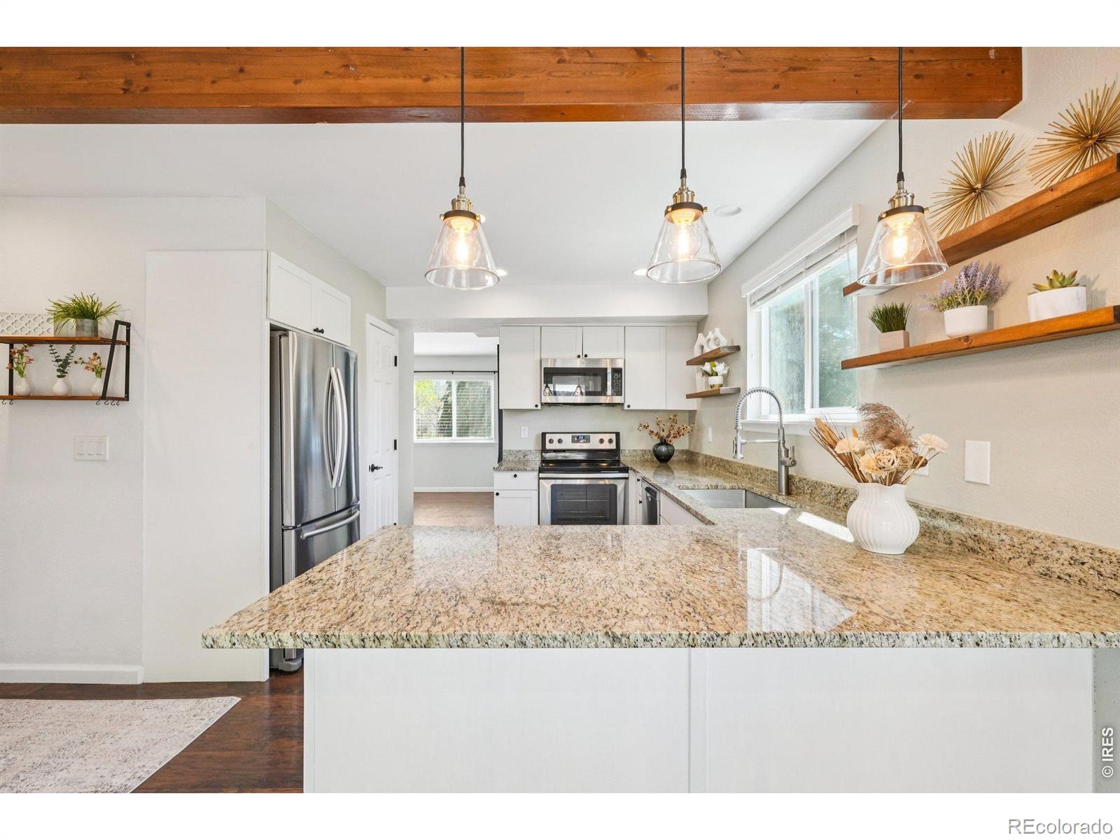 8064 Meadowdale Square