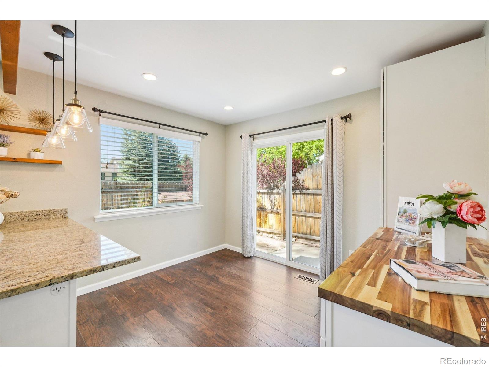 8064 Meadowdale Square