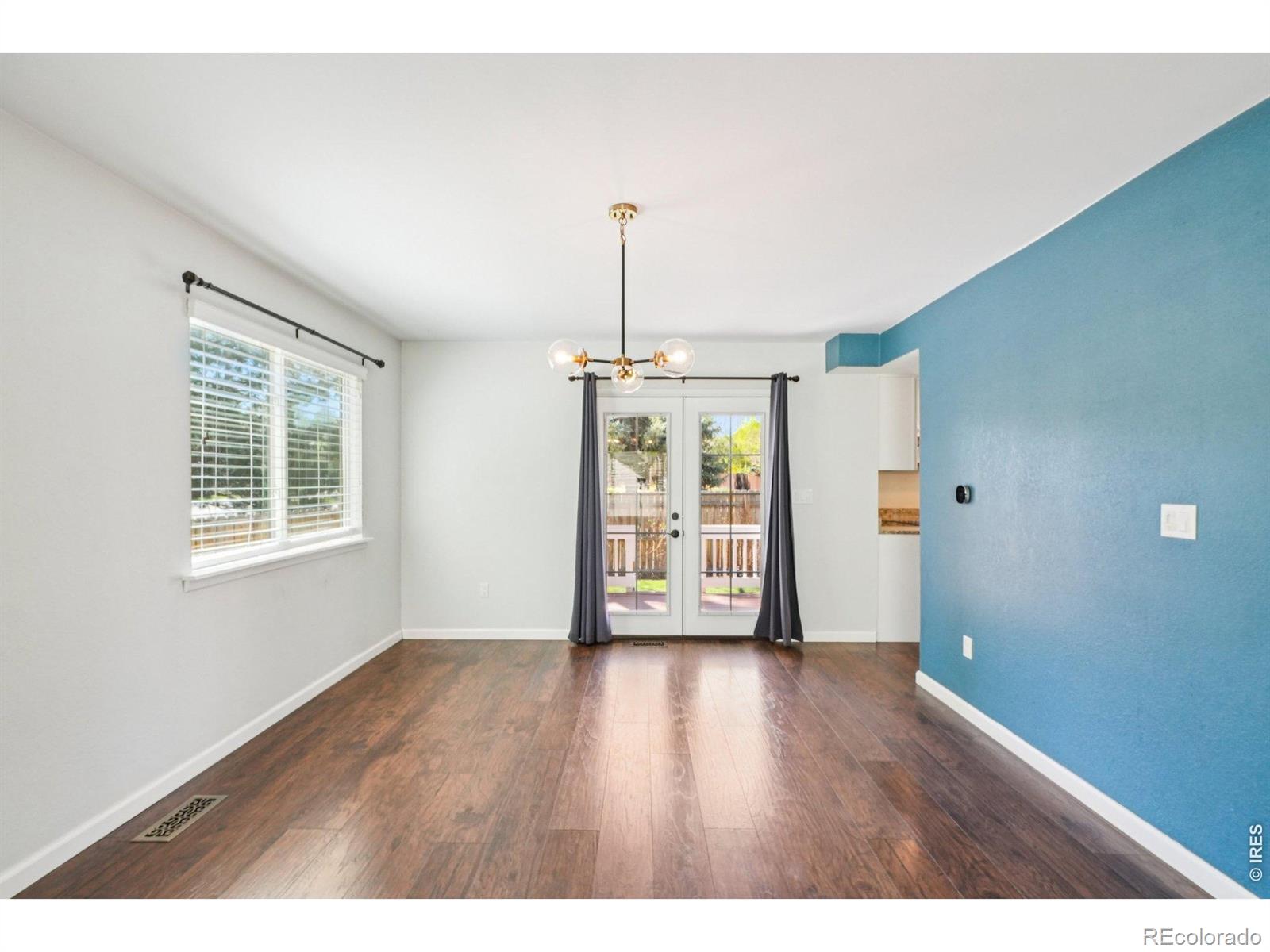 8064 Meadowdale Square