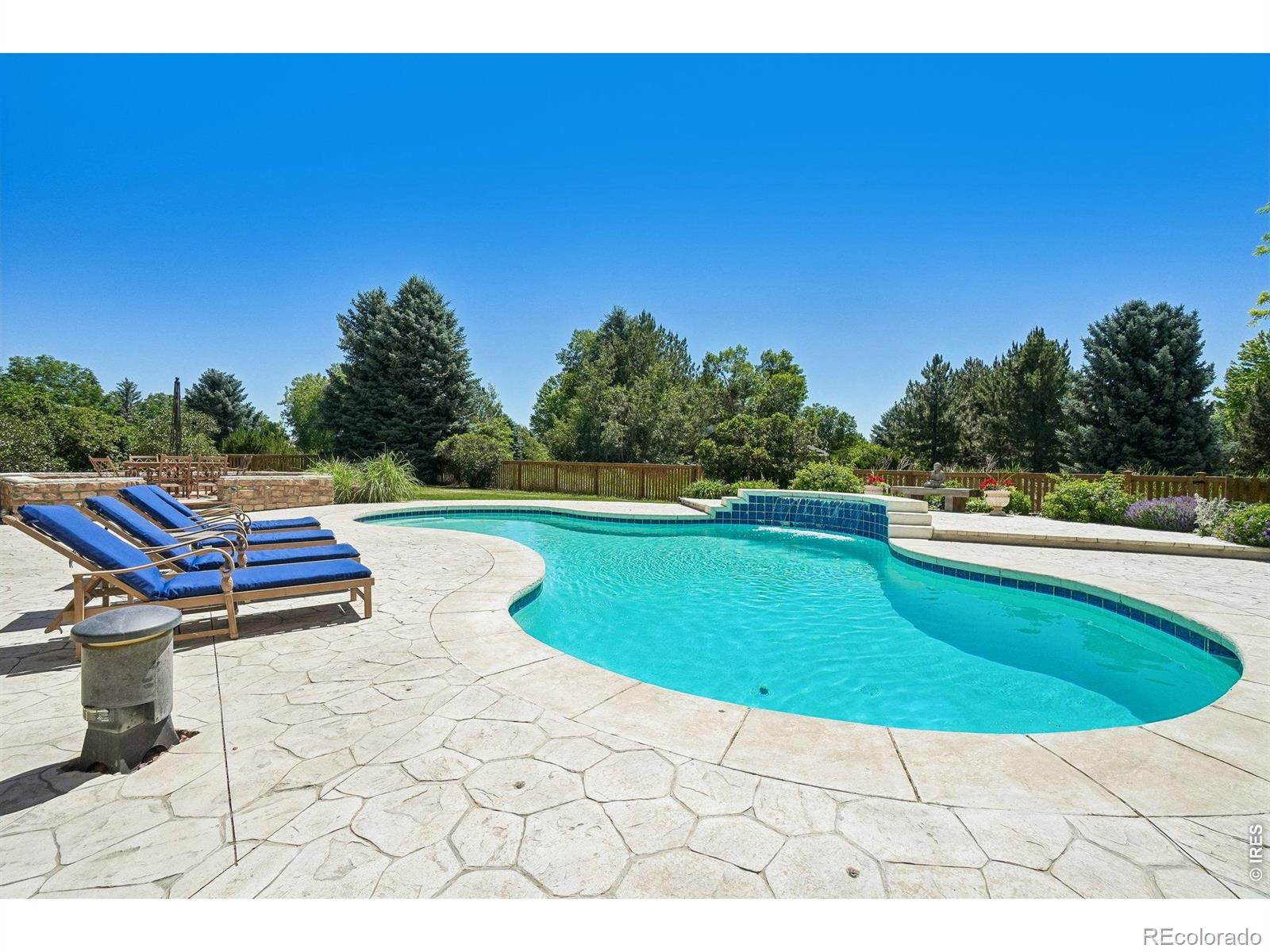 7688 Crestview Drive