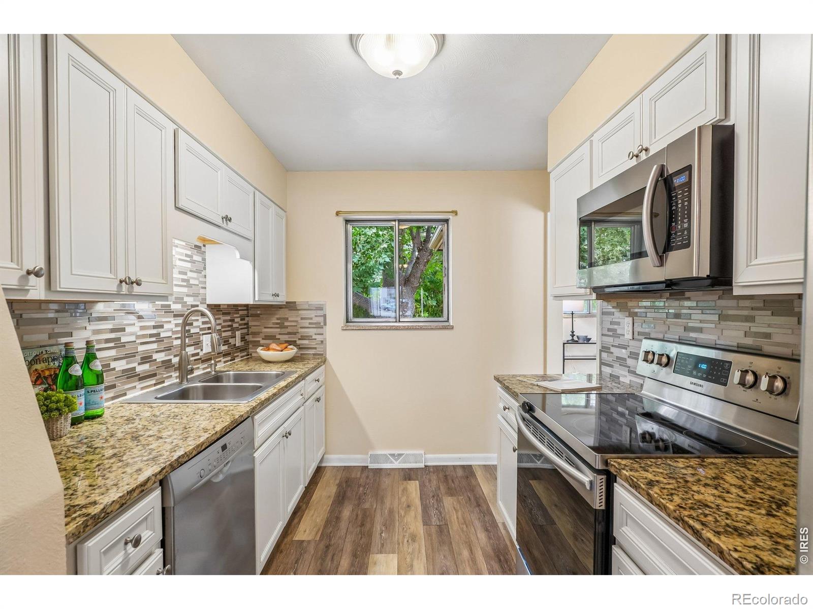1228 Frontier Drive