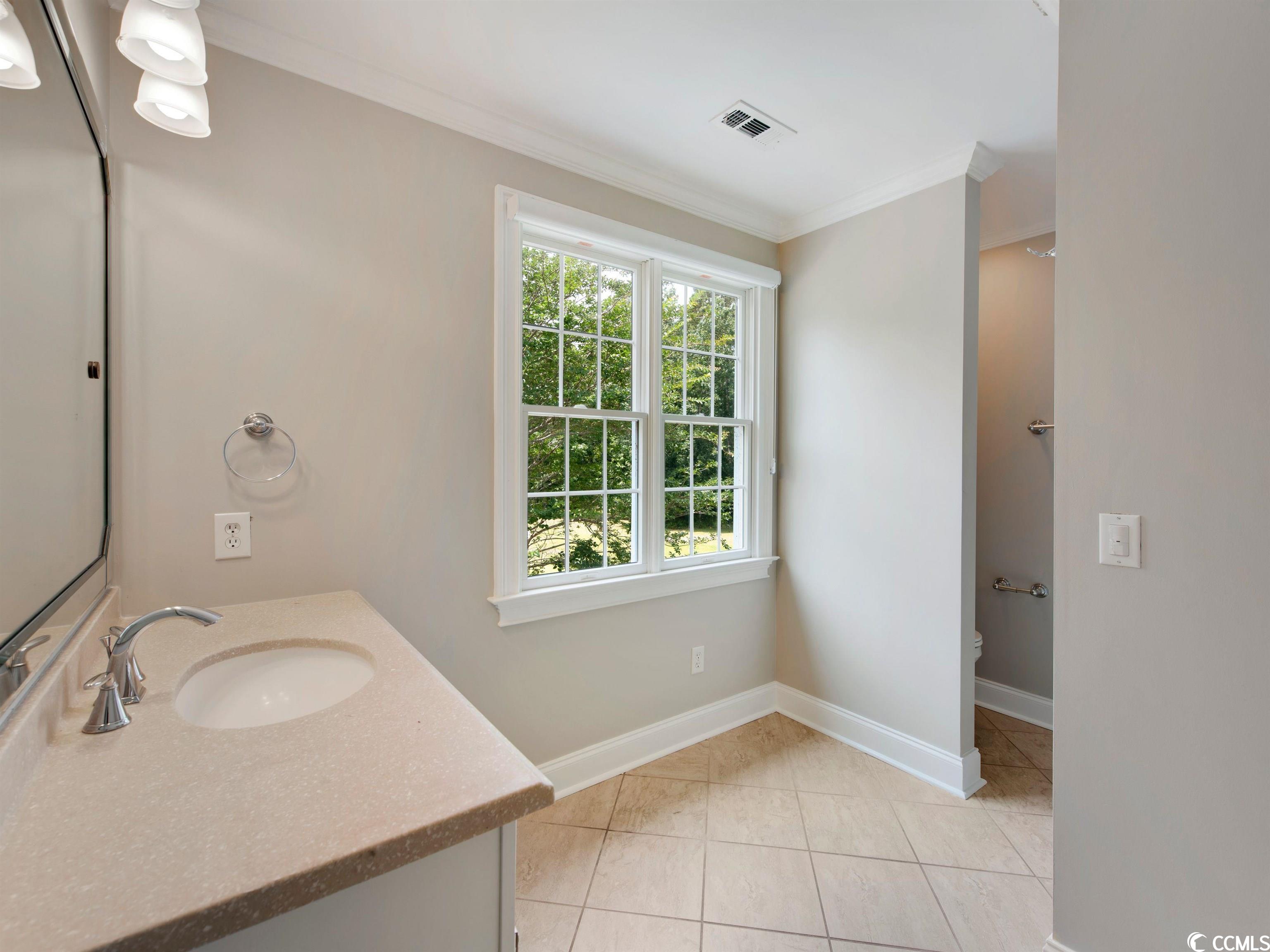 3503 Vanderbilt Blvd.